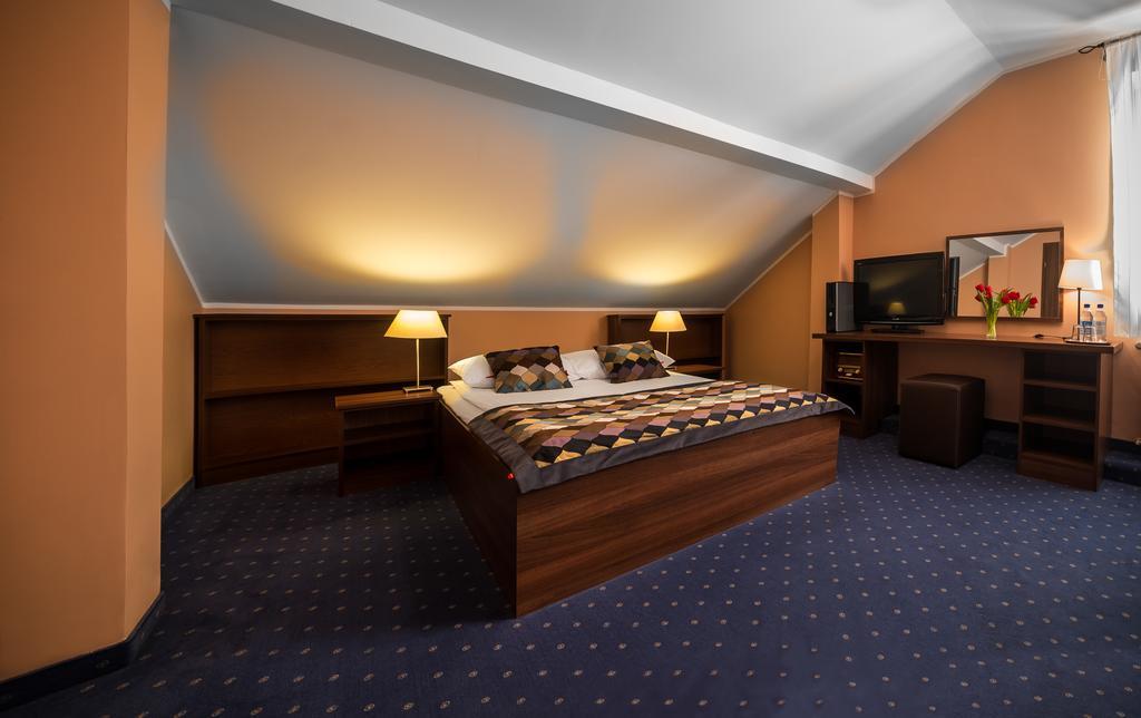 Kolno  Hotel Colnus מראה חיצוני תמונה